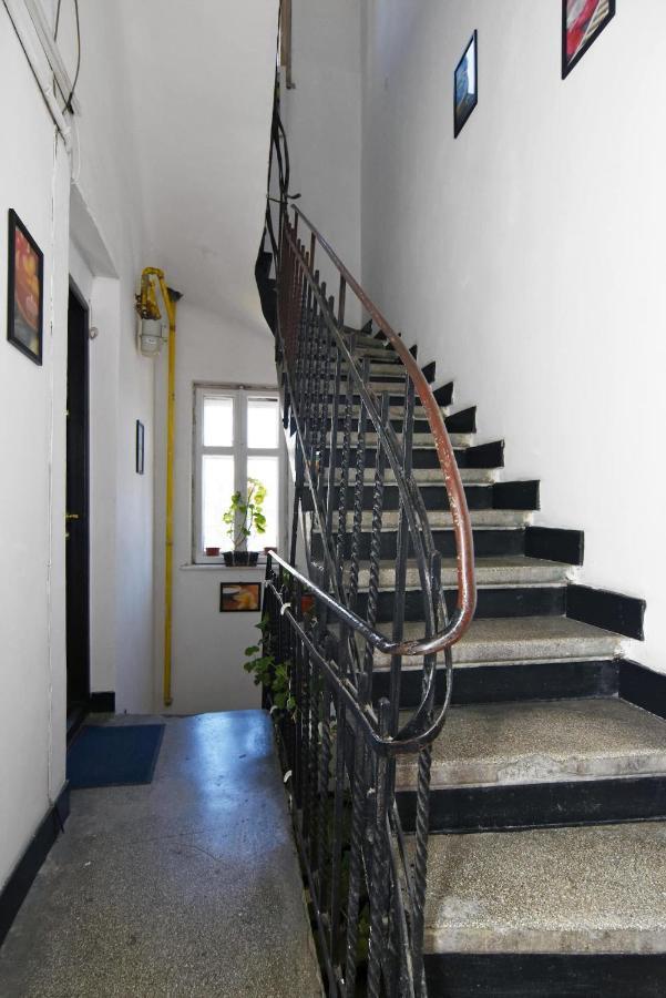 Bucharest Studio Ngoại thất bức ảnh