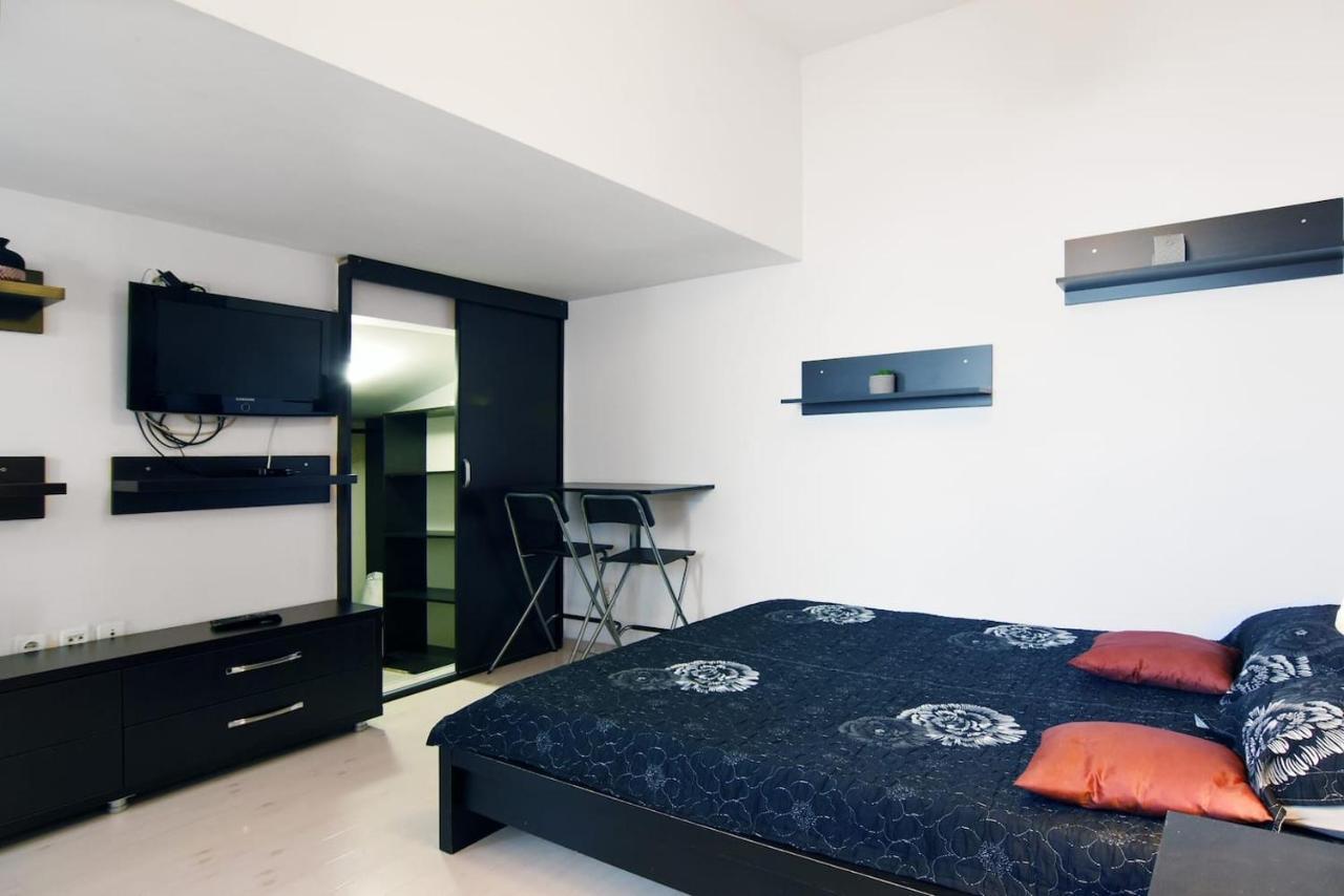 Bucharest Studio Ngoại thất bức ảnh